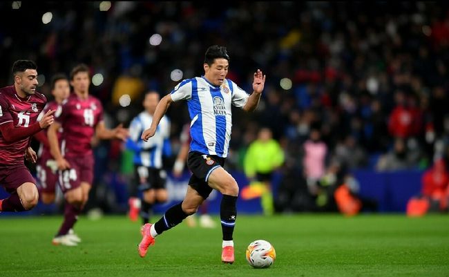 努涅斯加盟一年半后已首发35次，利物浦需再付本菲卡500万欧　英超第19轮，利物浦客场2-0战胜伯恩利暂登顶。